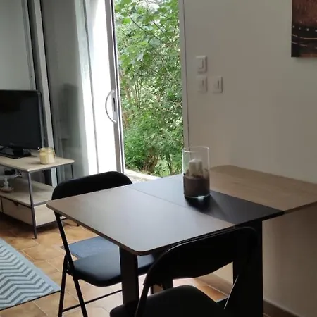 A L Ombre Du Figuier * Cagnac-les-Mines